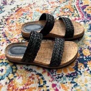 Baretraps platform sandals size 7.5